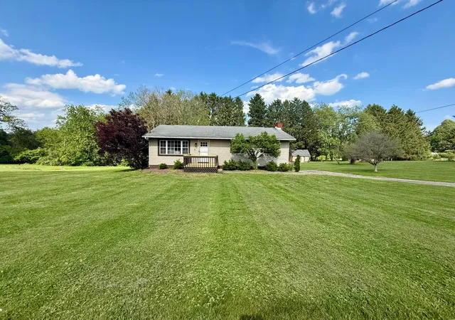 3rd image of 6160 Dresden Rd, Zanesville, OH 43701 | MLS# 226000187