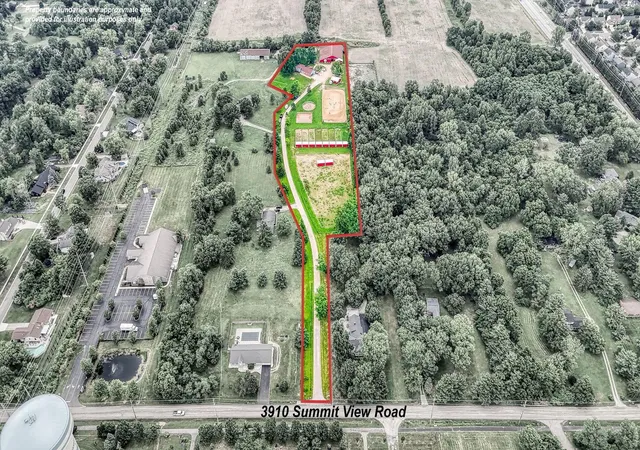 Photo 3 of Single family home for sale at 3910 Summit View Rd, Dublin, OH 43016 | MLS# 226000509 | Listing updated on 2026-08-28