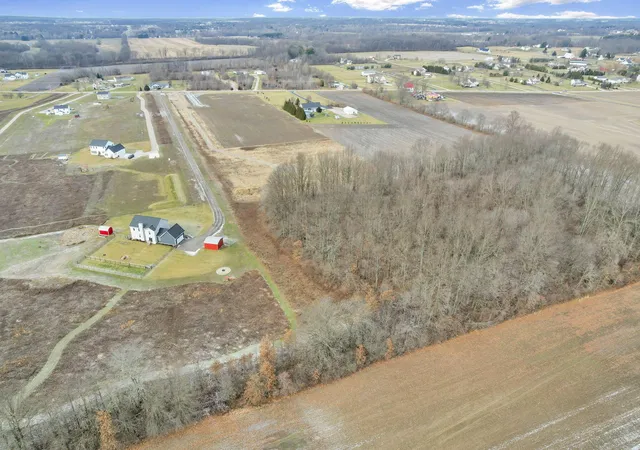 19th image of 2112 Horseshoe Rd, Delaware, OH 43015 | MLS# 226000876