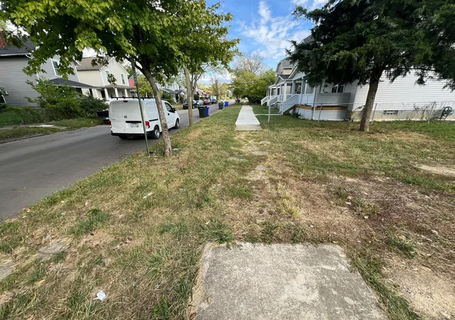 3rd image of 957 E 12Th Ave, Columbus, OH 43211 | MLS# 226001184