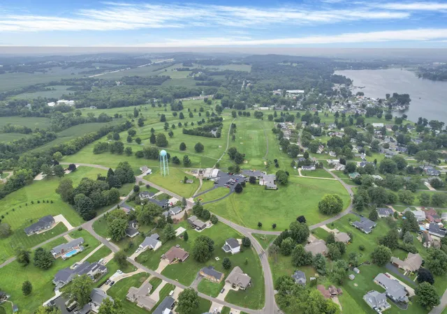 2nd image of 122 Wilshire Dr, Hebron, OH 43025 | MLS# 226001814