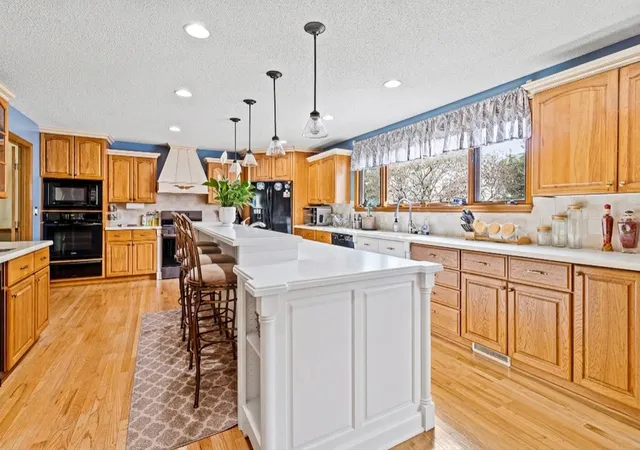 Photo 3 of Single family home for sale at 7482 Lindbrook Ct, Reynoldsburg, OH 43068 | MLS# 226010312 | Listing updated on 2026-10-06