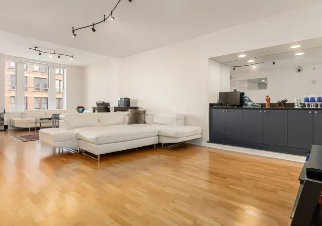 Homes for sale in Columbus, OH | 145 N High St #400, Columbus, OH 43215 | MLS# 226002910