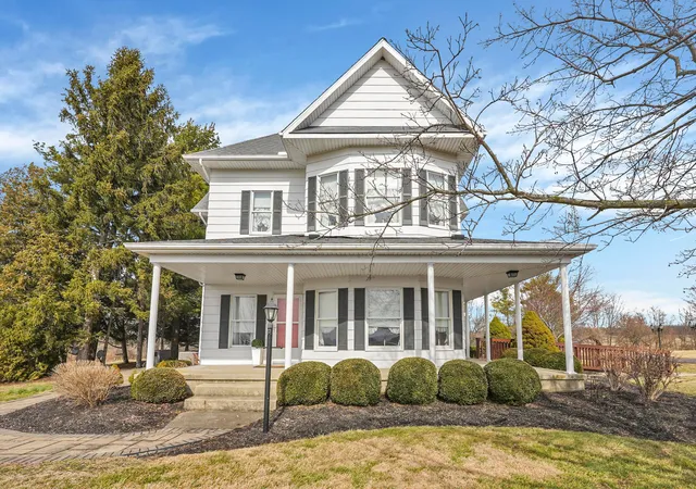Homes for sale in Circleville, OH | 11350 Tarlton Rd Sw, Circleville, OH 43113 | MLS# 226002305