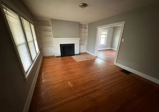 2nd image of 1673 Cleveland Ave, Columbus, OH 43211 | MLS# 226003075
