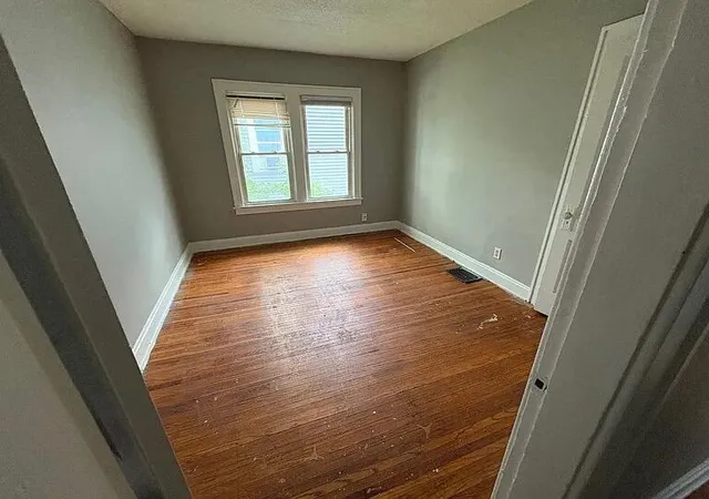 3rd image of 1673 Cleveland Ave, Columbus, OH 43211 | MLS# 226003075