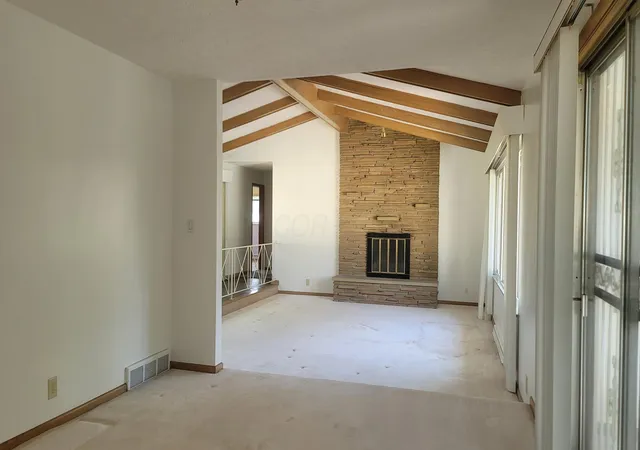 Photo 4 of Sale Pending at 2531 Scottwood Rd, Columbus, OH 43209 | MLS# 226003190 | Listing updated on 2026-05-10