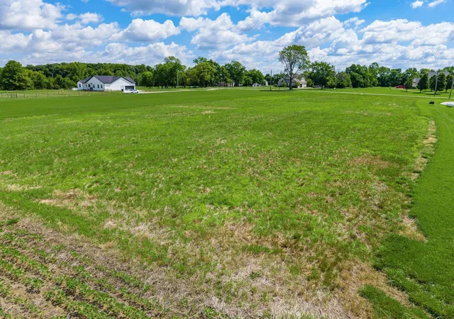 Homes for sale in Marysville, OH | 15319 Fish Rd, Marysville, OH 43040 | MLS# 226003216