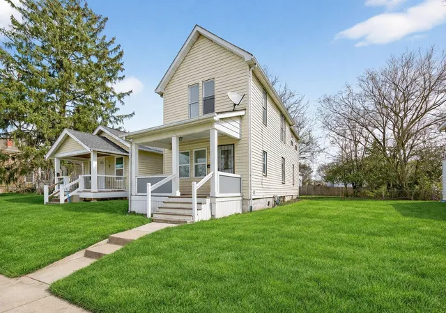 Homes for sale in Columbus, OH | 204 S Wheatland Ave, Columbus, OH 43204 | MLS# 226003712