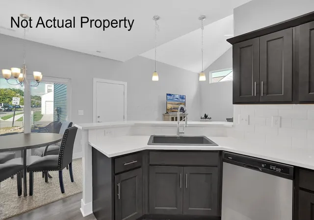 Listing Photo 4 - Condo for sale in building located at 1984 Jamesburg St, Newark, OH 43055