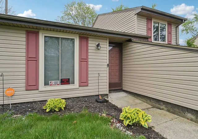 3rd image of 6726 Deepwood Ct, Reynoldsburg, OH 43068 | MLS# 226003996