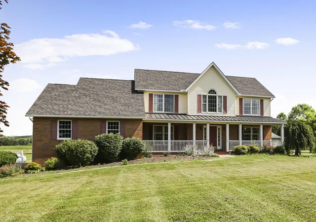 Homes for sale in Newark, OH | 6281 Davis Dr, Newark, OH 43056 | MLS# 226004065