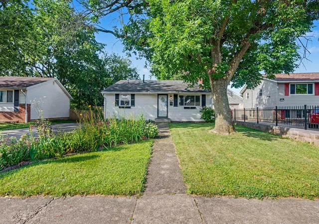 Homes for sale in Columbus, OH | 3859 Briggs Rd, Columbus, OH 43228 | MLS# 226003835