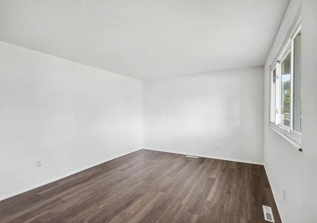 4th image of 3859 Briggs Rd, Columbus, OH 43228 | MLS# 226003835