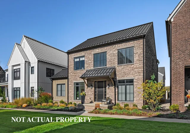 3rd image of 2432 Quarry Trails Dr, Columbus, OH 43228 | MLS# 226004050