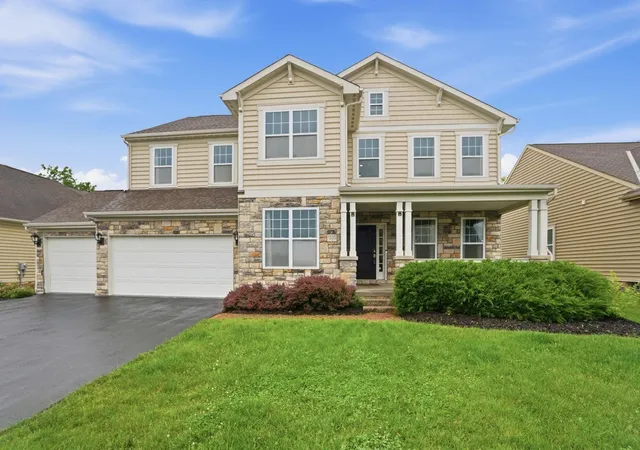 1st image of 1535 Fairway Dr, Grove City, OH 43123 | MLS# 226004249