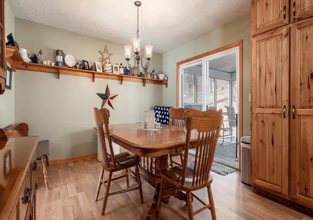 Homes for sale in Newark, OH | 125 Persimmon Dr Ne, Newark, OH 43055 | MLS# 226004271