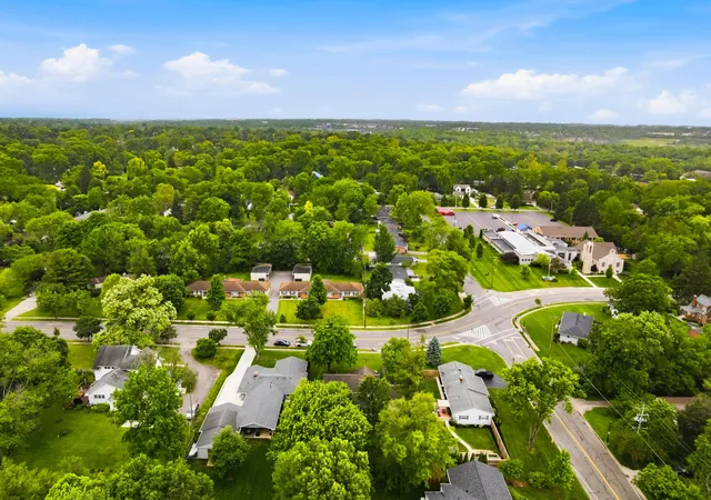 Homes for sale in Upper Arlington, OH | 2656 Zollinger Rd, Upper Arlington, OH 43221 | MLS# 226018557