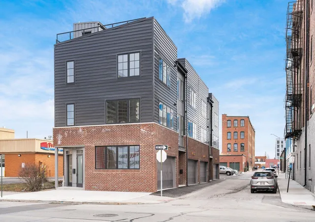 Homes for sale in Columbus, OH | 106 E Lafayette St, Columbus, OH 43215 | MLS# 226004602
