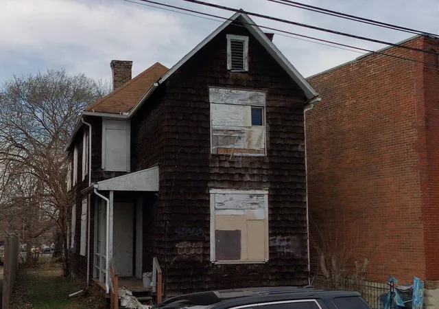 1st image of 1007 Summit St, Columbus, OH 43201 | MLS# 226005711