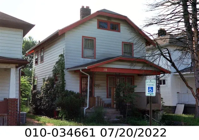 1st image of 38 S Burgess Ave, Columbus, OH 43204 | MLS# 226005772