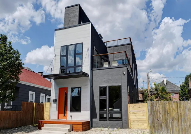 3rd image of 1042 Mcallister Ave #44, Columbus, OH 43205 | MLS# 226005922
