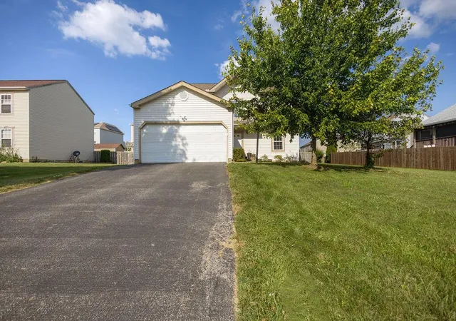 1st image of 1049 Legacy Ln, Pataskala, OH 43062 | MLS# 226027003