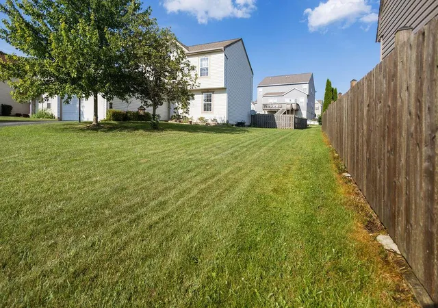 2nd image of 1049 Legacy Ln, Pataskala, OH 43062 | MLS# 226027003
