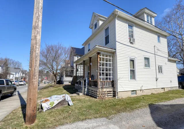 Photo 3 of Single family home for sale at 318 N 8th Street, Cambridge, OH 43725 | MLS# 226005932 | Listing updated on 2026-09-28