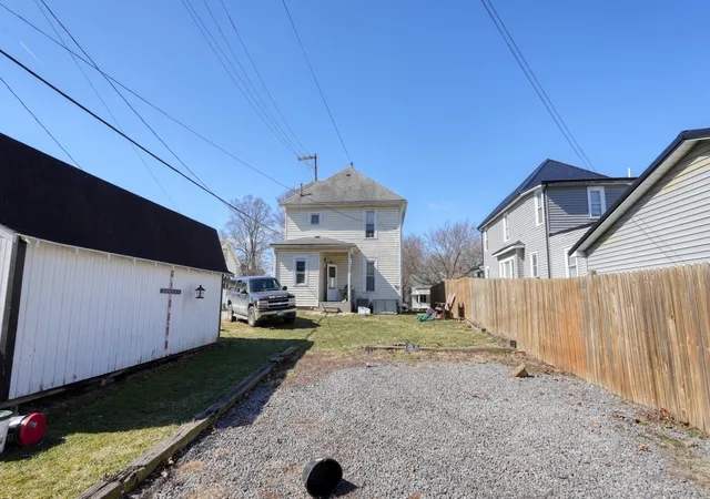 Photo 3 of Single family home for sale at 318 N 8th Street, Cambridge, OH 43725 | MLS# 226005932 | Listing updated on 2026-09-28