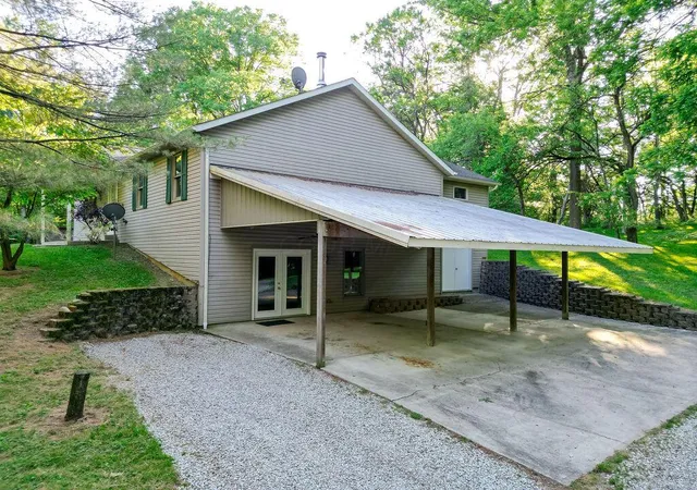 Homes for sale in Johnstown, OH | 7664 Denunes Rd, Johnstown, OH 43031 | MLS# 226008463