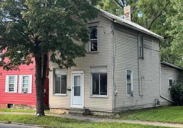 Photo 1 of Single family home for sale at 211 E Central Ave, Delaware, OH 43015 | MLS# 226006538 | Listing updated on 2026-09-07