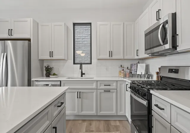 Homes for sale in Columbus, OH | 546 W Town St, Columbus, OH 43215 | MLS# 226007704