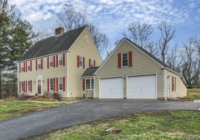 Photo 3 of Single family home for sale at 14462 Ohio 664, Logan, OH 43138 | MLS# 226006688 | Listing updated on 2026-09-04