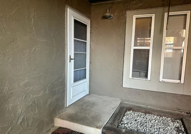 3rd image of 945 Quay Ave, Columbus, OH 43212