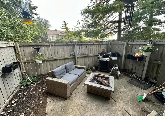 4th image of 945 Quay Ave, Columbus, OH 43212