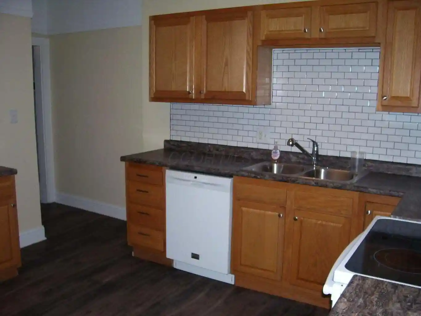 Listing Photo 2 - Condo for sale in 1117 Franklin Ave located at 1117 Franklin Ave, Columbus, OH 43205 - Unit #1119