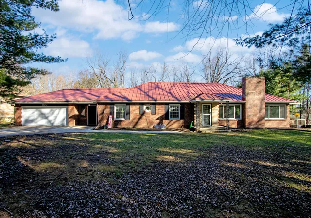1st image of 800 W Main St, Loudonville, OH 44842 | MLS# 226007275