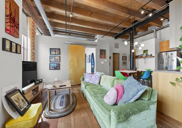 2nd image of 150 E Main St #301, Columbus, OH 43215 | MLS# 226007154