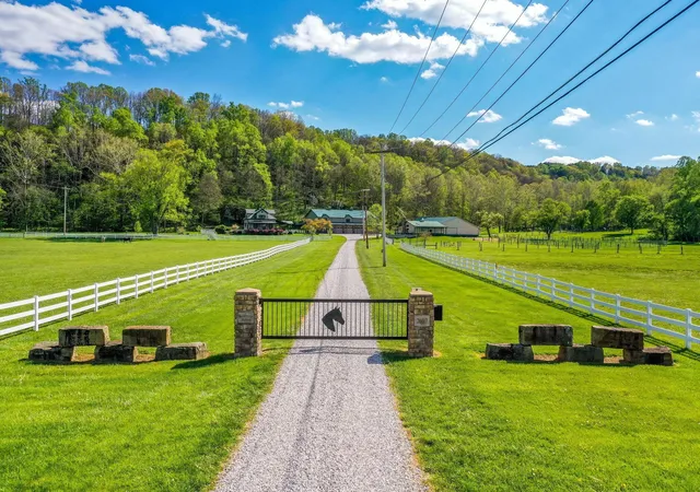 Photo 4 of Single family home for sale at 26021 Bailey Rd, Rockbridge, OH 43149 | MLS# 226014948 | Listing updated on 2026-08-26