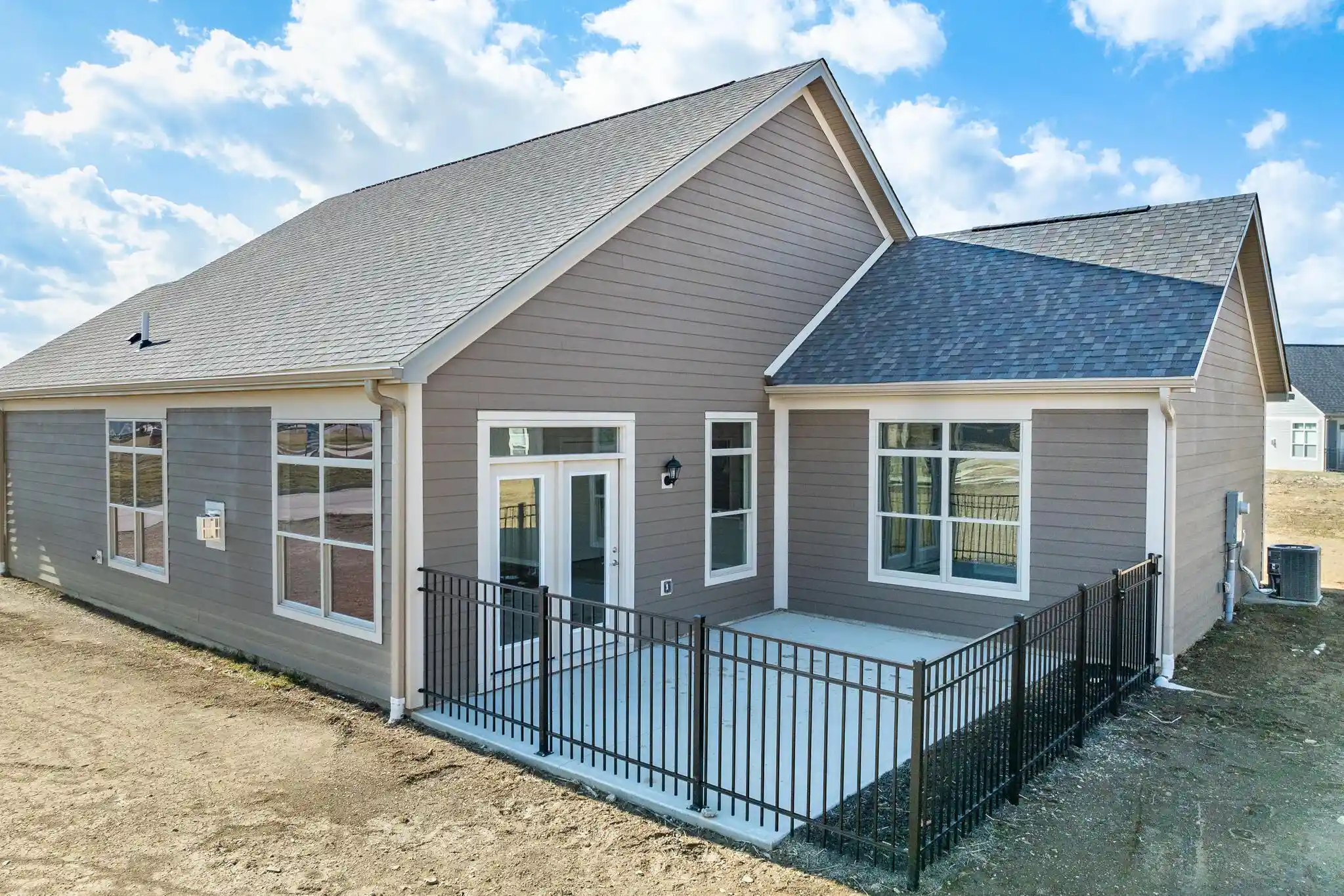 Listing Photo 16 - Condo for sale in 1510 Harvest Ln located at 1510 Harvest Ln, Circleville, OH 43113 - Unit 1510 Harvest Ln