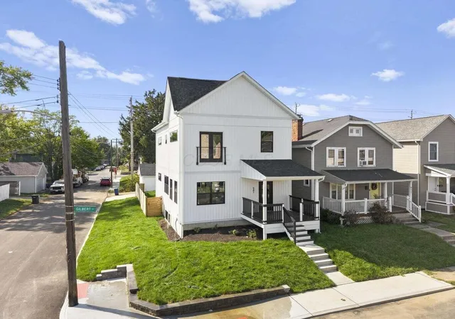 2nd image of 981 Gilbert St, Columbus, OH 43206 | MLS# 226013926