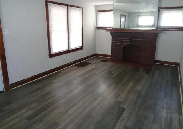 2nd image of 1070 E 16th Ave, Columbus, OH 43211 | MLS# 226007340