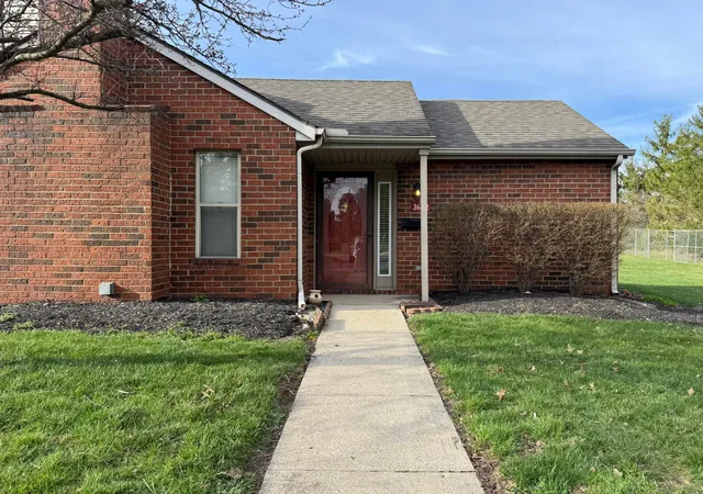 Homes for sale in Canal Winchester, OH | 3672 Charlemonte Wy, Canal Winchester, OH 43110