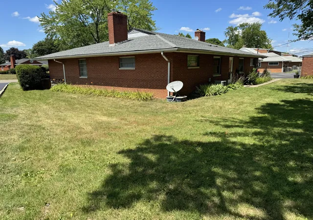 Homes for sale in Upper Arlington, OH | 1763-1769 Ardleigh Rd, Upper Arlington, OH 43221