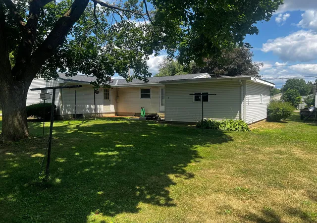 Photo 3 of Single family home for sale at 1225 High St, Bucyrus, OH 44820 | MLS# 226028602 | Listing updated on 2026-08-17