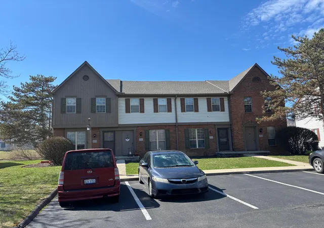 Homes for sale in Columbus, OH | 5931 Shadow Lake Cir #5931, Columbus, OH 43235 | MLS# 226008266