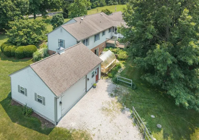2nd image of 13399 Old Mansfield Rd, Mount Vernon, OH 43050 | MLS# 226008333