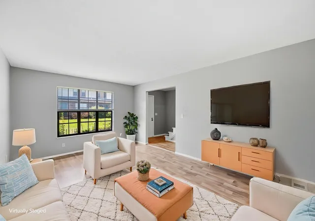 4th image of 86 Stornoway Dr W, Columbus, OH 43213 | MLS# 226008442