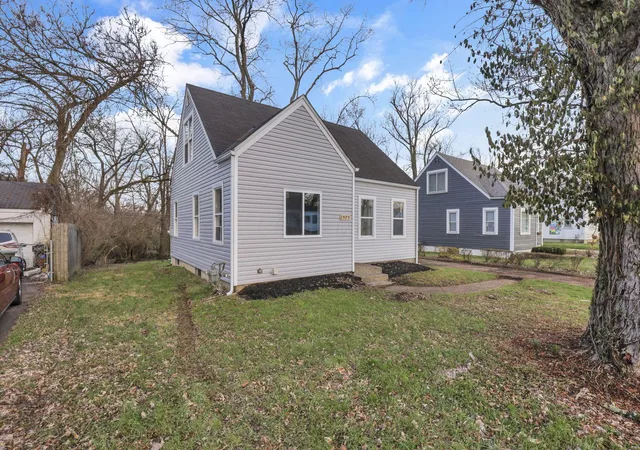 3rd image of 1575 Vendome Dr S, Columbus, OH 43219 | MLS# 226008735